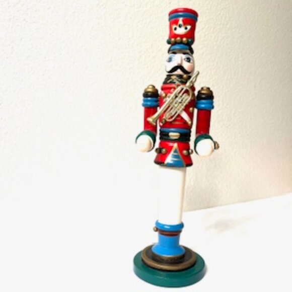 Vintage Wooden Soldier Candle Holder with Box - Picture 2 of 6